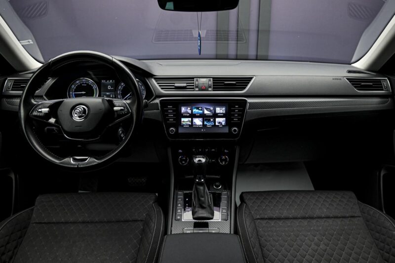 Skoda Superb 2021 5/13