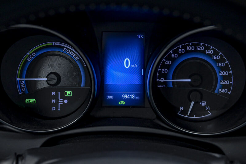 Toyota Auris 2016 8/13