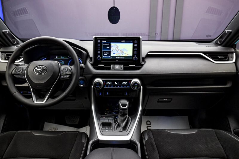 Toyota Rav 4 2021 5/15