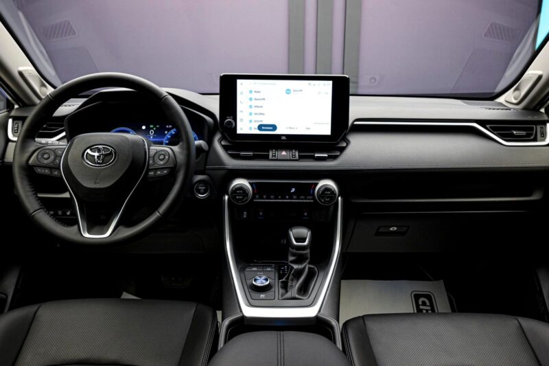 Toyota Rav 4 2025 5/16