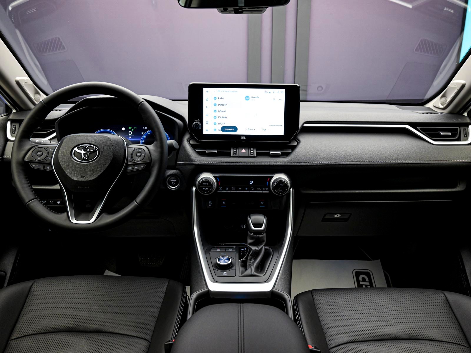 Toyota Rav 4 2025 5/16