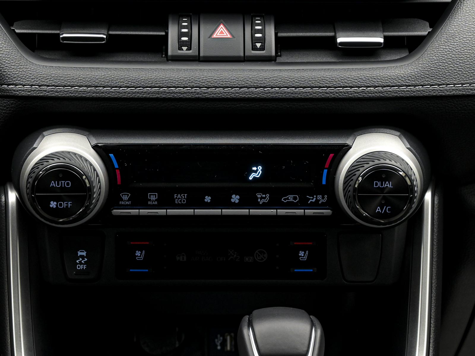 Toyota Rav 4 2025 11/16