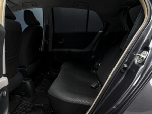 Toyota Yaris 2011 7/12