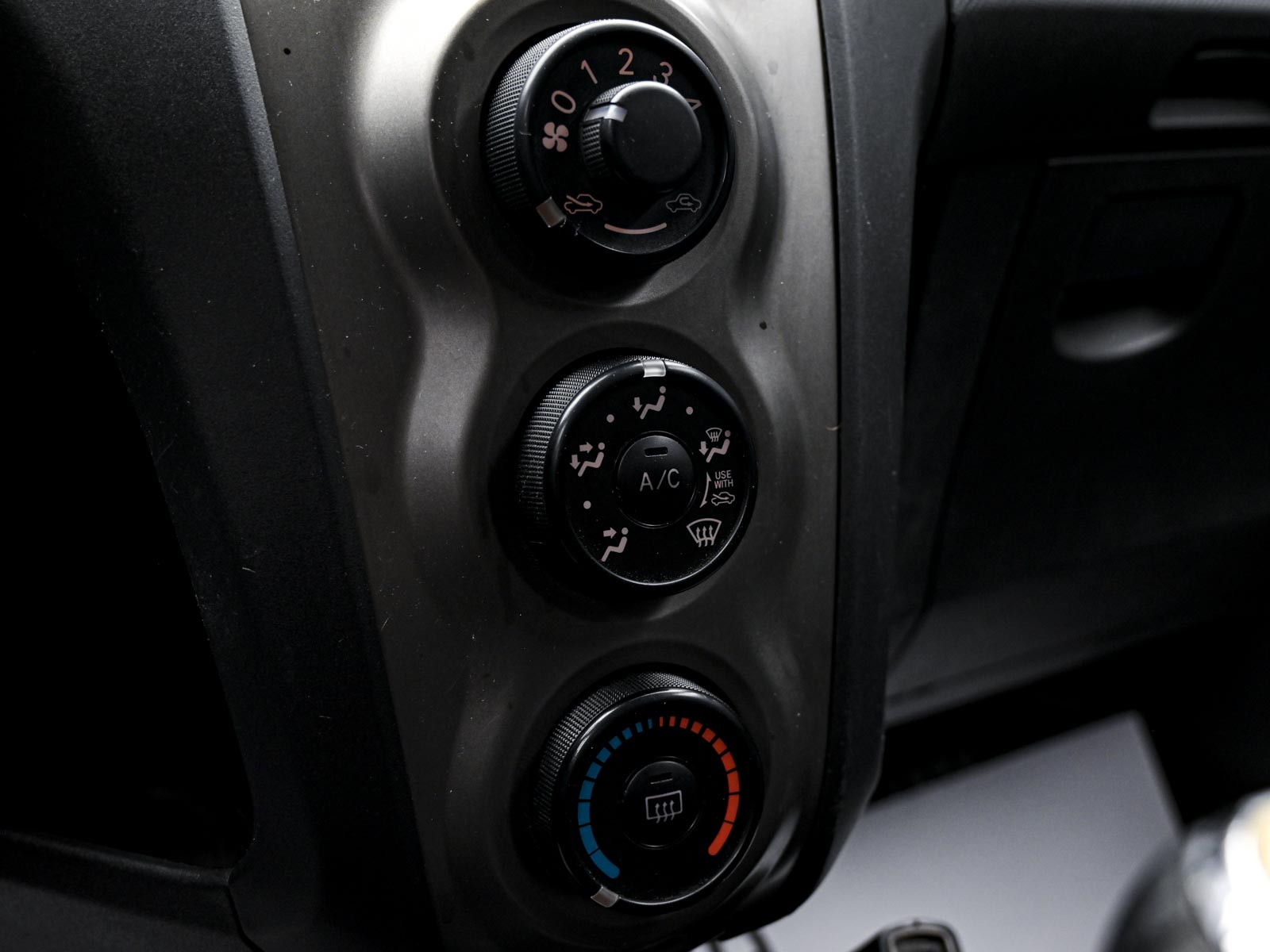 Toyota Yaris 2011 11/12