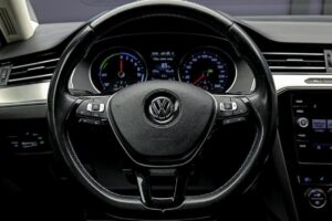 Volkswagen Passat GTE2017 9/13