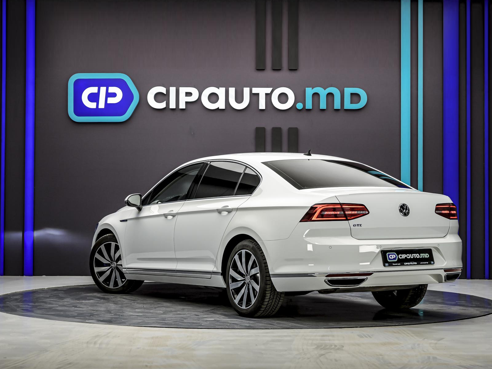 Volkswagen Passat GTE2017 2/13