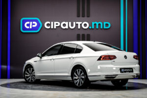 Volkswagen Passat GTE2017 2/13