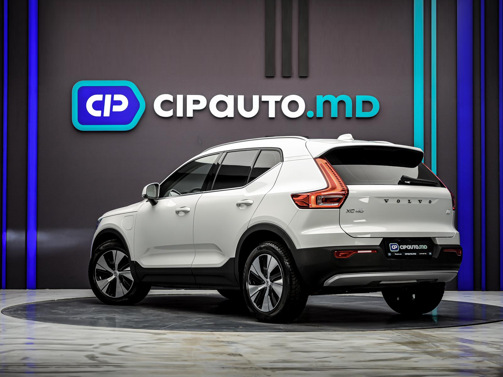 Volvo XC40 2021 2/13