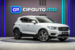 Volvo XC40 2021 4/15