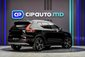 Volvo XC40 2021 3/14