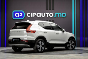 Volvo XC40 2021 3/13