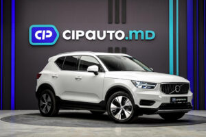 Volvo XC40 2021 4/13