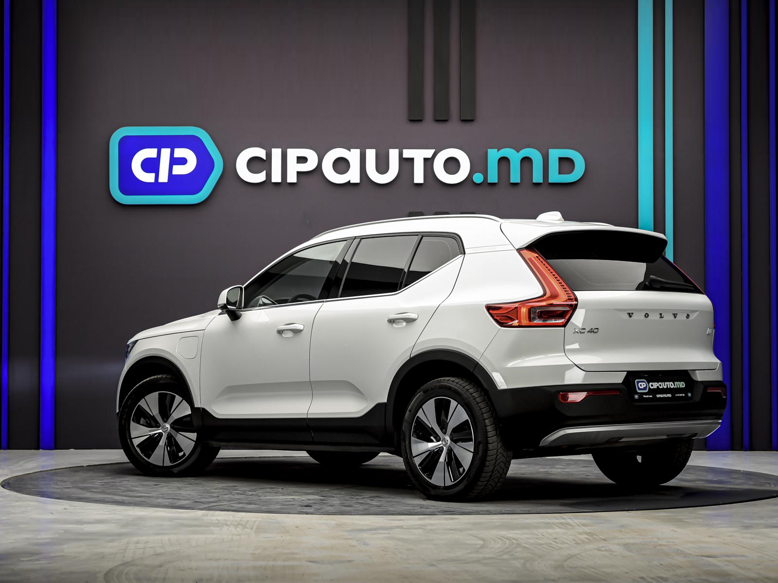 Volvo XC40 2021 2/13