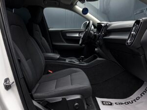 Volvo XC40 2021 6/13