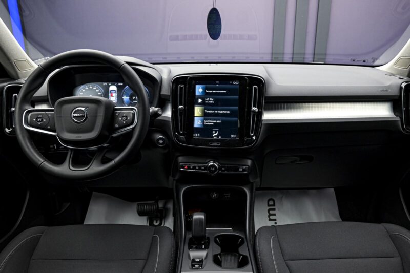 Volvo XC40 2021 5/13