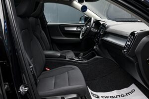 Volvo XC40 2021 6/13
