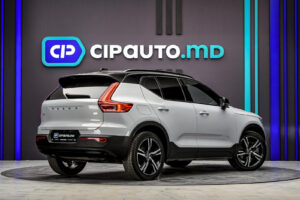 Volvo XC40 2021 3/13
