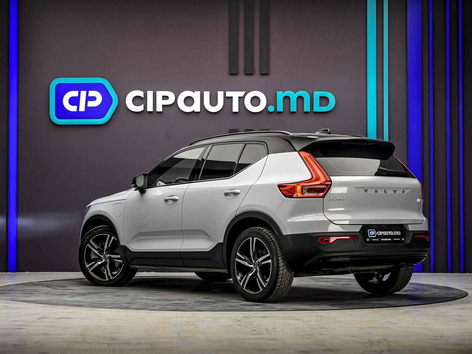 Volvo XC40 2021 2/13