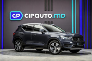 Volvo XC40 2021 4/13