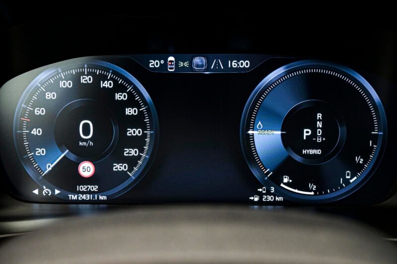 Volvo XC40 2021 8/13