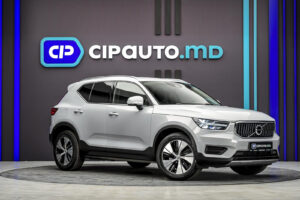 Volvo XC40 2021 4/13