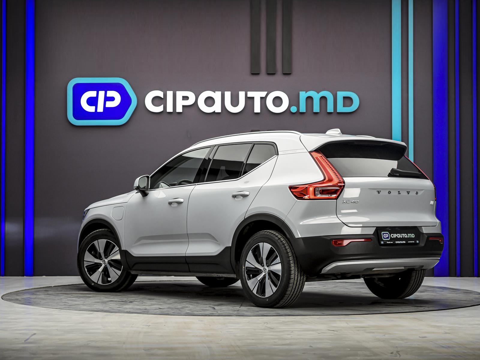 Volvo XC40 2021 2/13