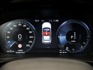 Volvo XC40 2022 8/13