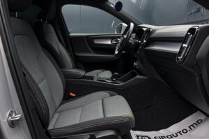 Volvo XC40 2022 6/13