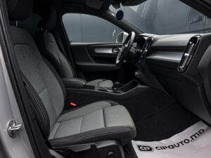 Volvo XC40 2022 6/13