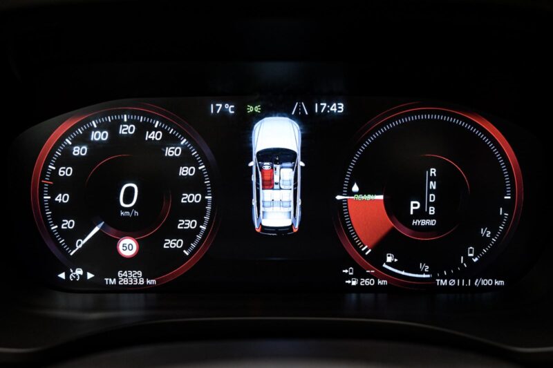 Volvo XC60 2018 8/15