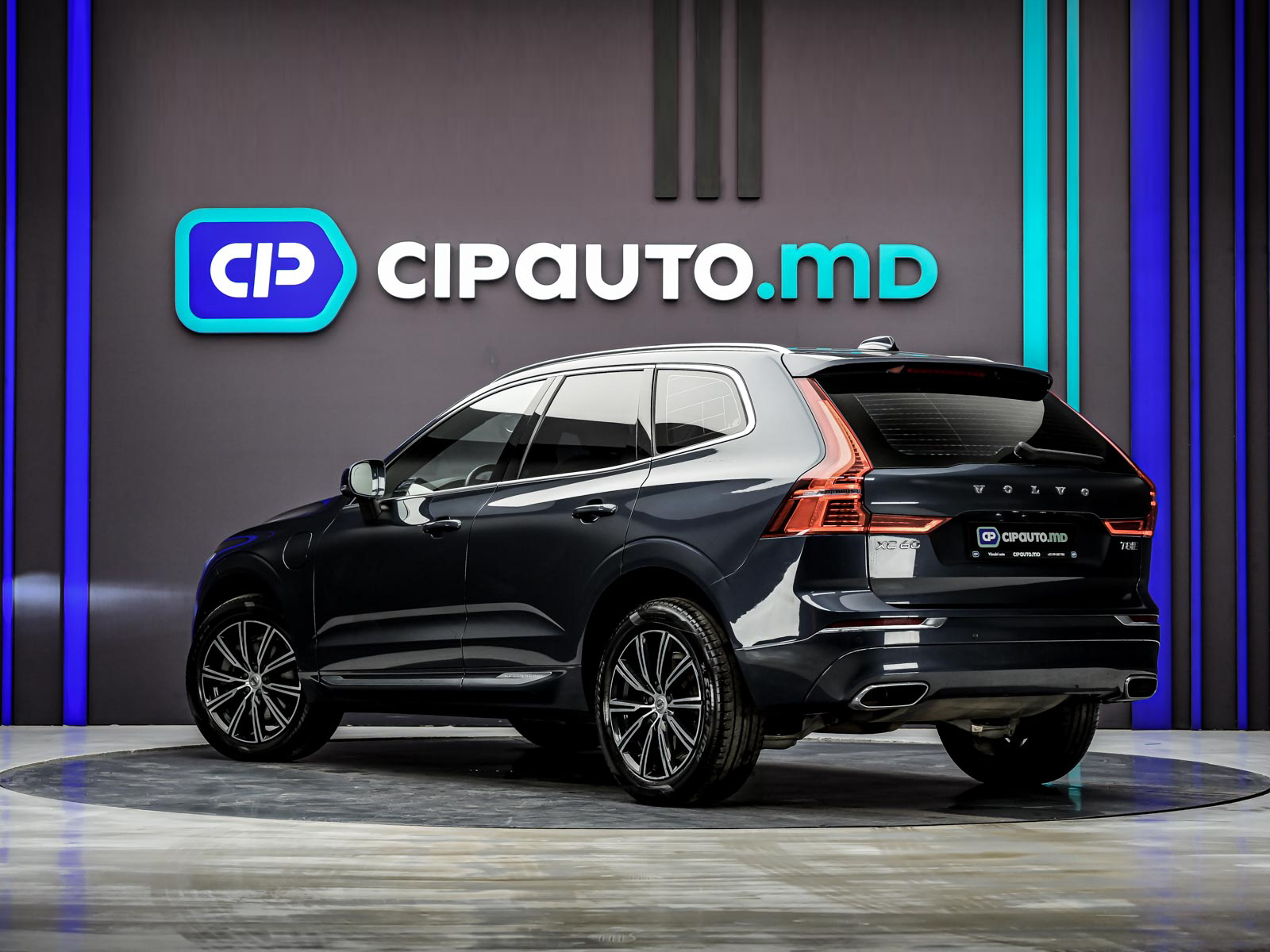 Volvo XC60 2018 2/15