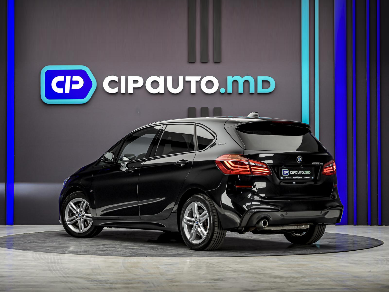 BMW 2 Series Active Tourer 2018 2/15