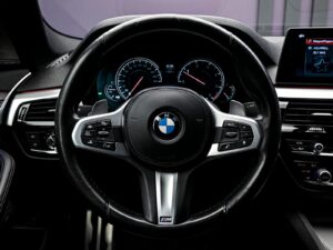 BMW 5 Series 520d2017 9/16