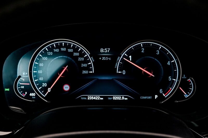 BMW 5 Series 520d2017 8/16