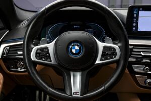 BMW 5 Series 530e2021 9/16