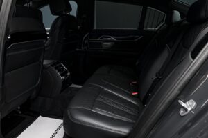 BMW 7 series 745e2021 7/113