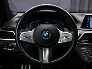 BMW 7 series 745e2021 9/113