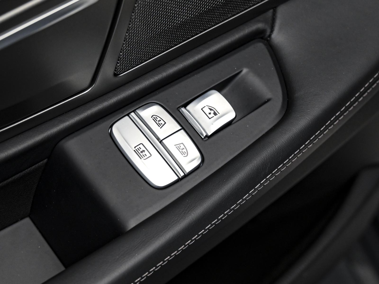 BMW 7 series 745e2021 59/113
