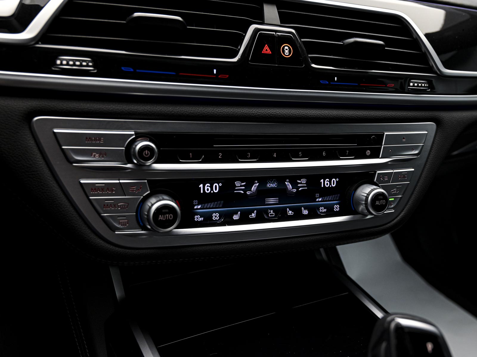 BMW 7 series 745e2021 92/113