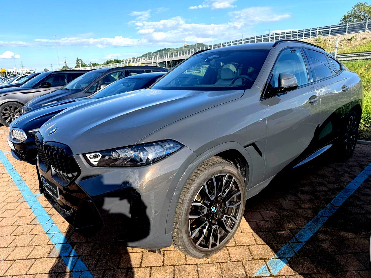 BMW X6 40i2023 1/7