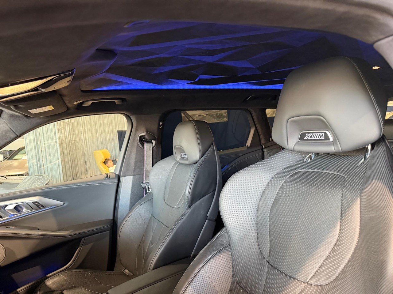 BMW XM 2024 10/16