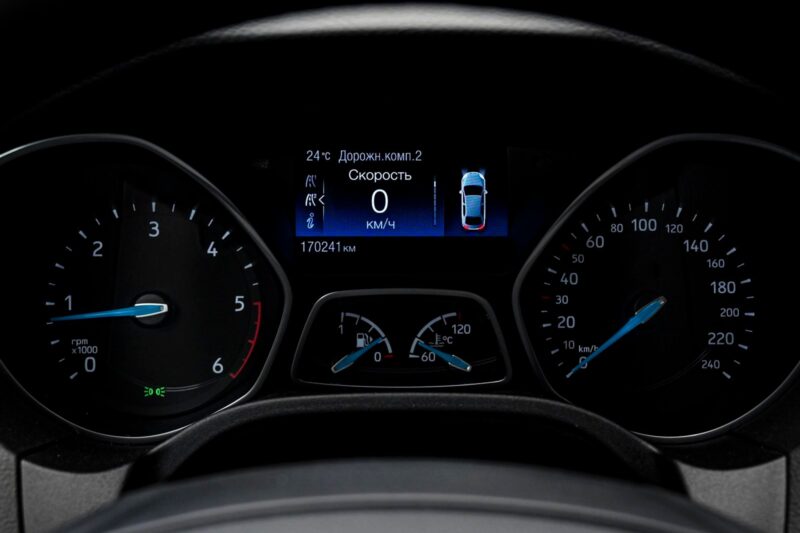 Ford Focus 2016 8/13