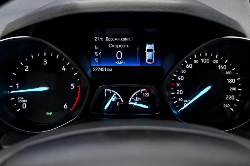 Ford Kuga 2018 8/13