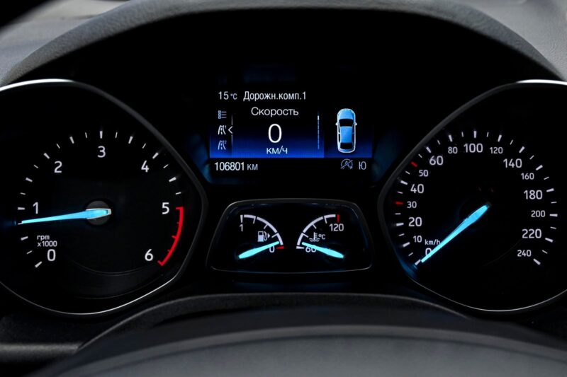 Ford Kuga 2019 8/13