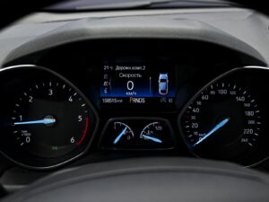 Ford Kuga 2019 8/13