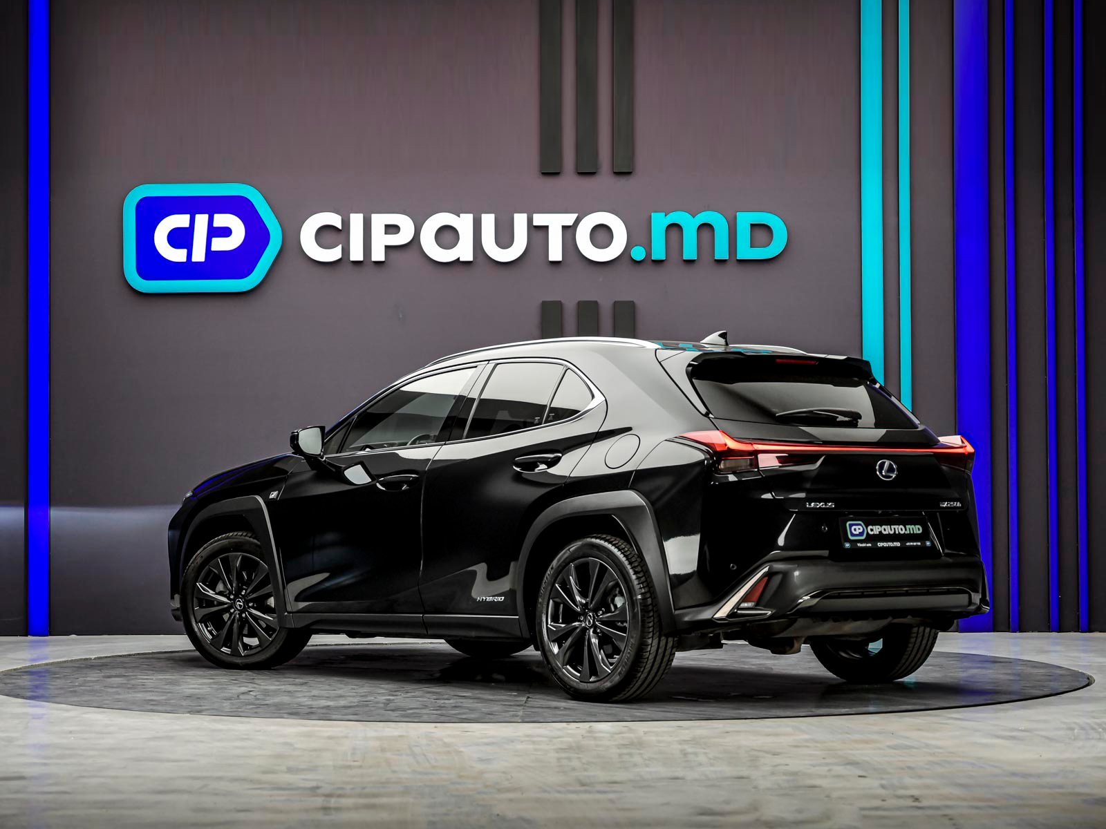 Lexus UX 250h 2019 2/15