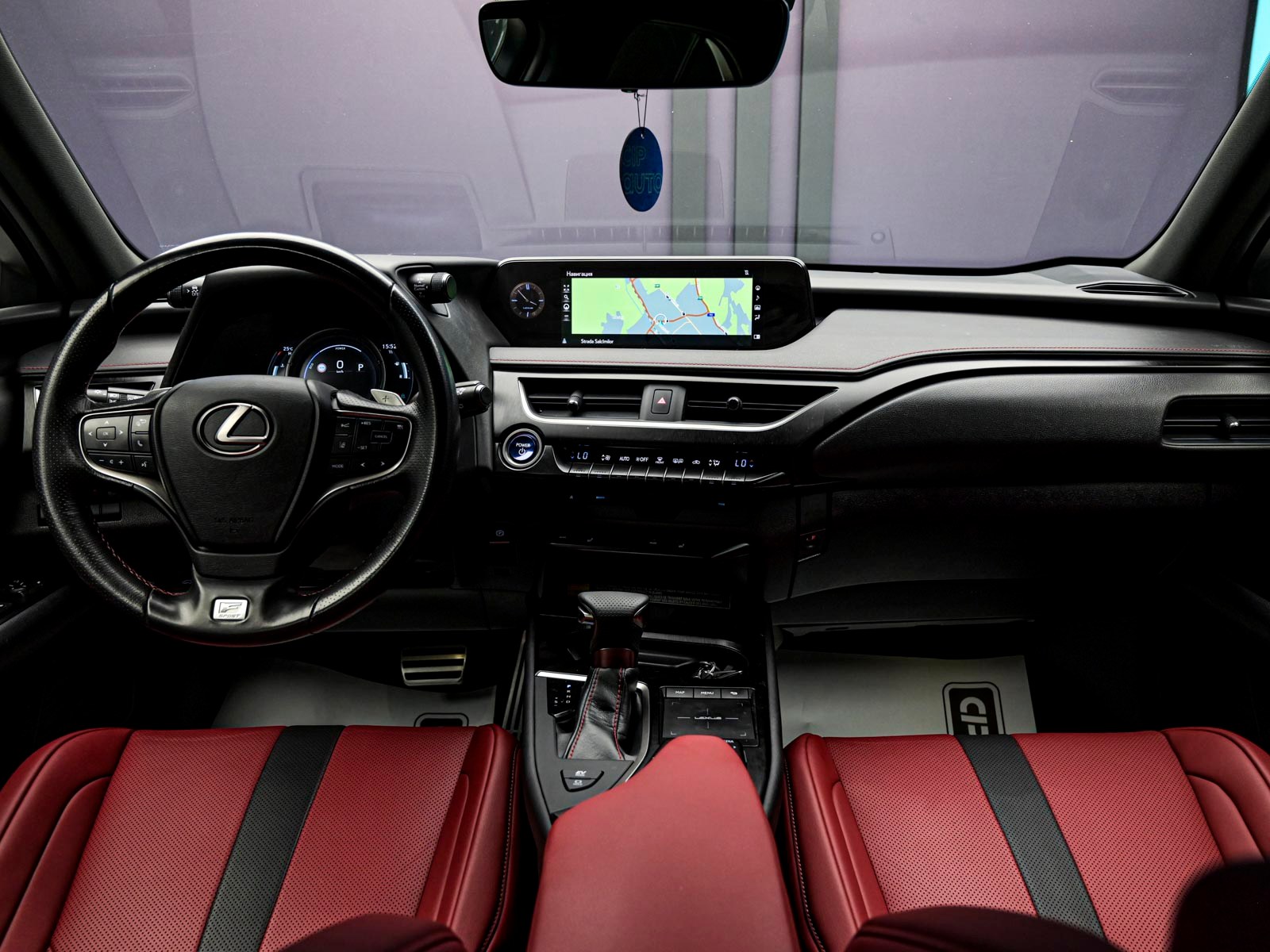 Lexus UX 250h 2019 5/15