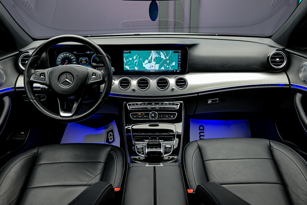 Mercedes-Benz E-Class 350e2016 5/16