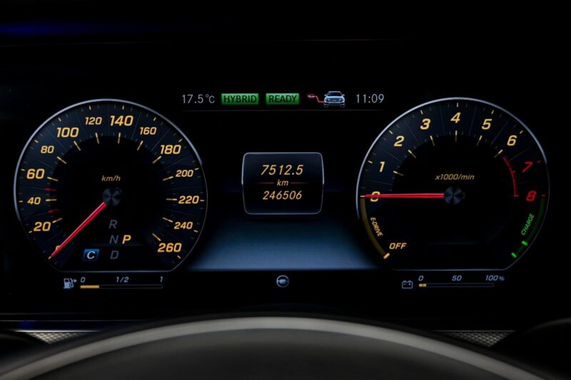 Mercedes-Benz E-Class 350e2016 8/16