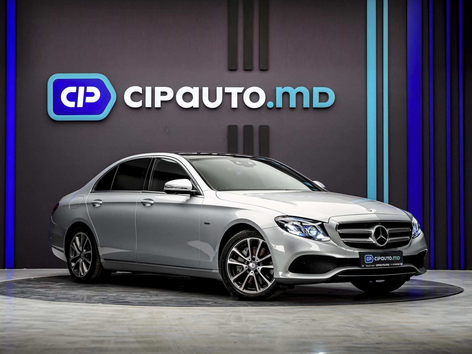 Mercedes-Benz E-Class 350e2016 4/16